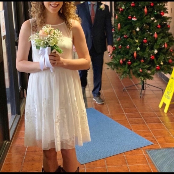 David's Bridal Dresses & Skirts - David’s Bridal Short Wedding Dress